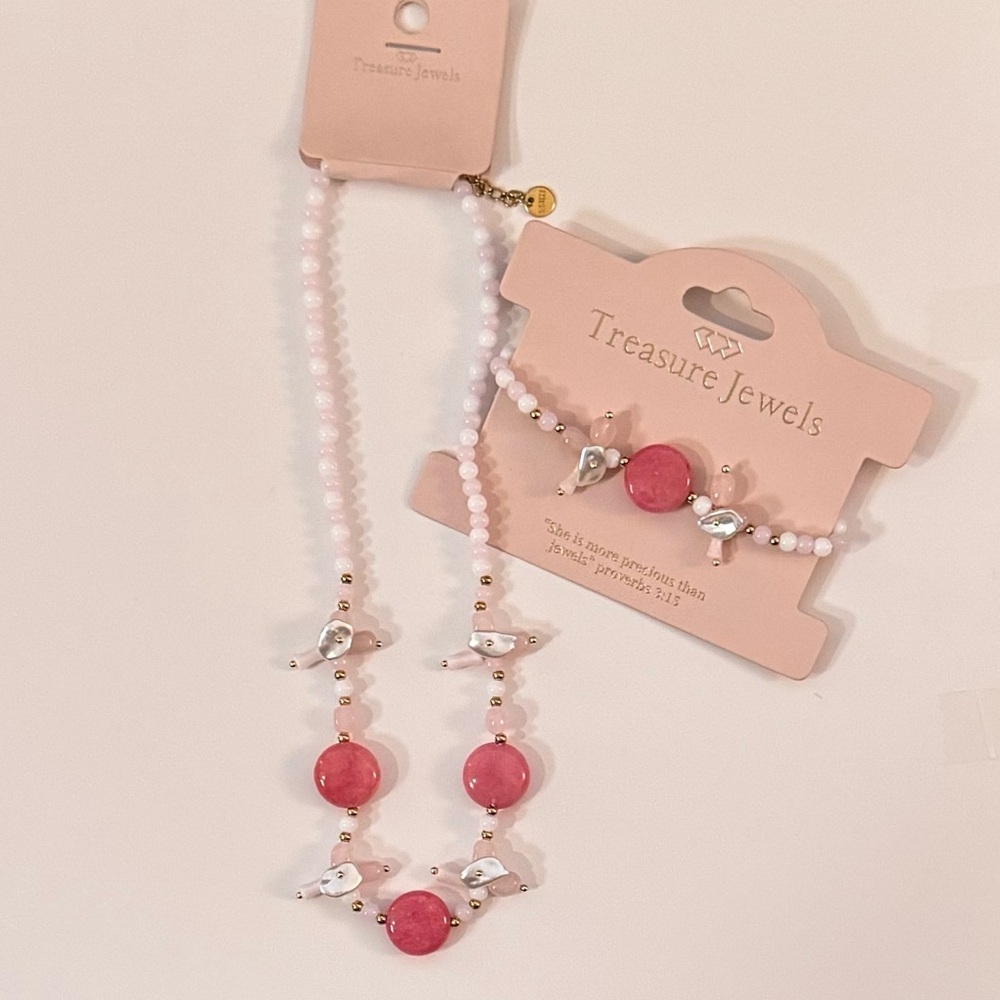 Treasure Jewels Necklace and Bracelet Set